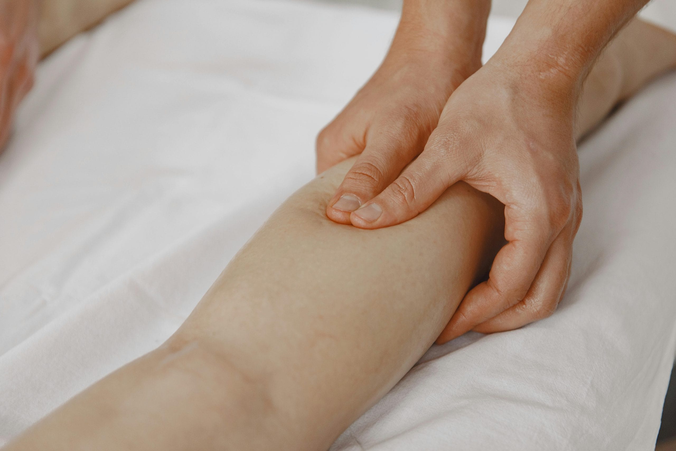 Manual Lymphatic Drainage vs Brazilian Lymphatic Drainage: Understanding the Difference